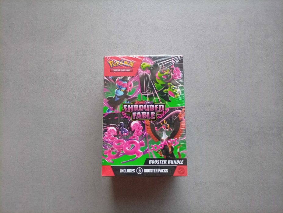 Pokemon TCG Shrouded Fable - ETB + Booster Bundle