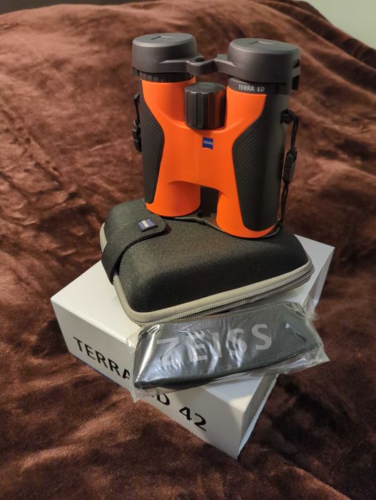 Lornetka Carl Zeiss Terra ED 8x42
