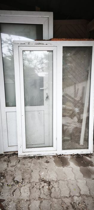 Продам алюмінієві металопластикові вікна двері