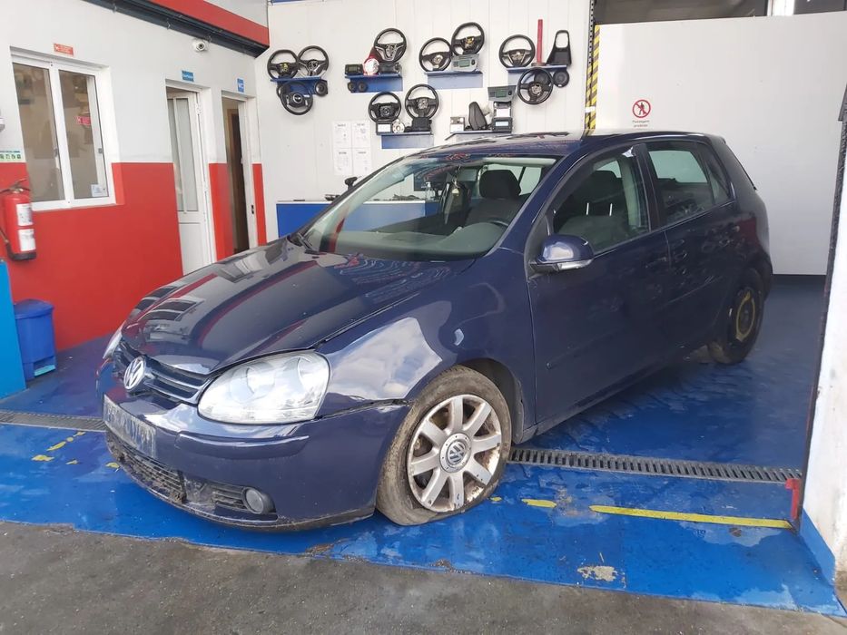 Volkswagen Golf 5 1.9 tdi 105cv ás peças