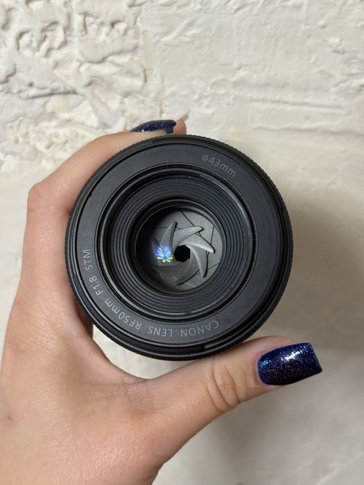 Canon  RF 50mm f1.8 STM