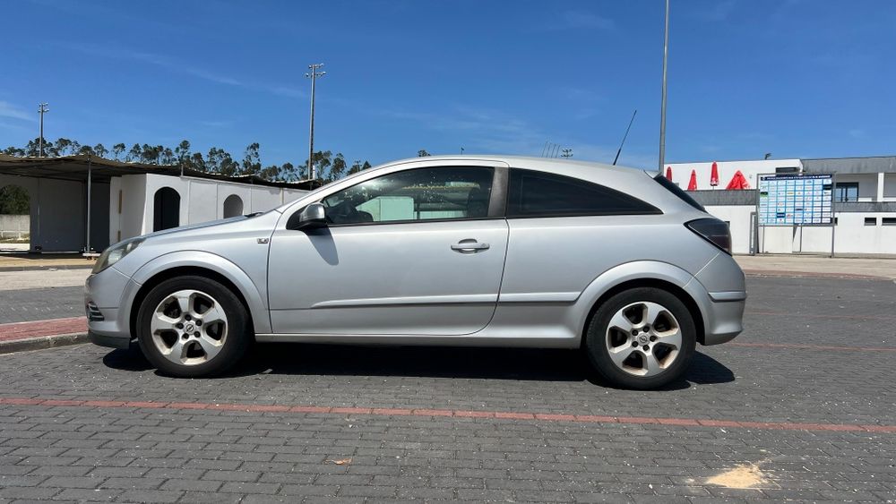1550€ APENAS HOJE e AMANHÃ (DIA 2 e 3) Opel Astra 1.3 cdti