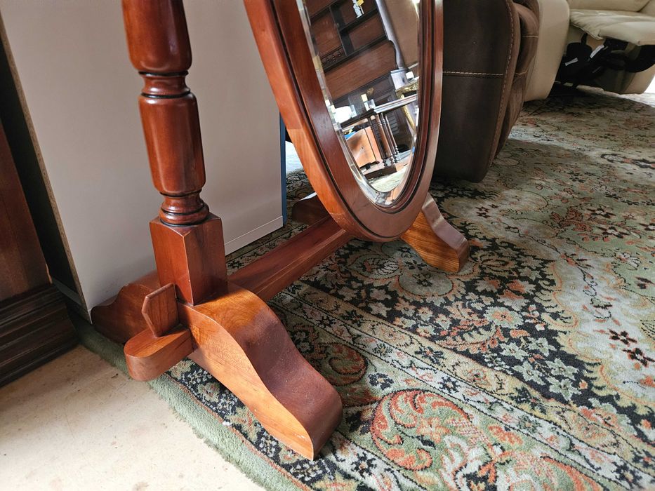 Espelho com estrutura em madeira maciça - óptim