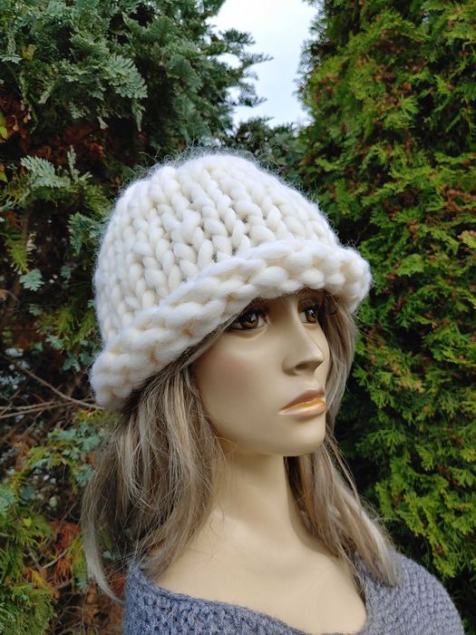Olbrzymia czapka z wełny merynosa kapelusz handmade