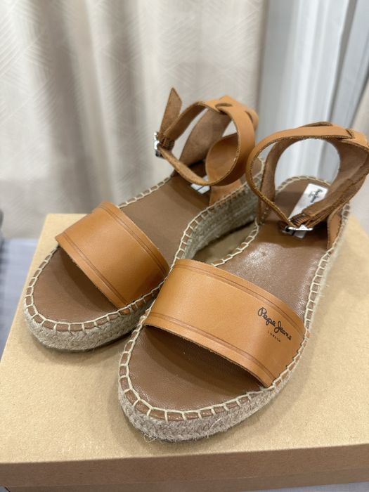 Босоніжки шкіряні Pepe Jeans KATE коричневі 37 розмір