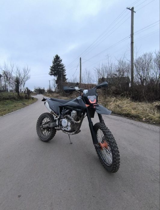 Продам кові адванс 250