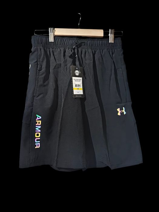 Nowe spodenki under armour