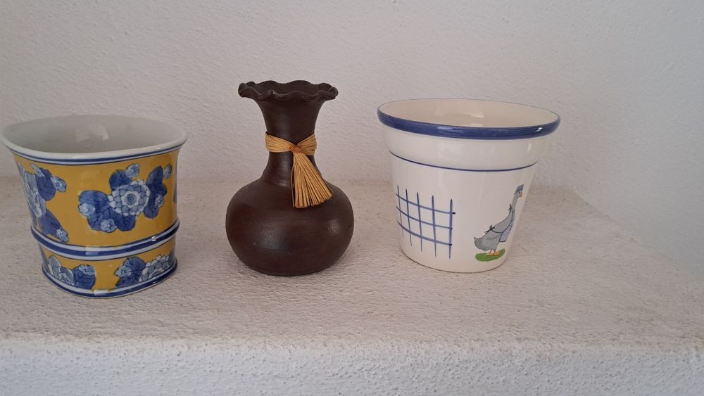 Vasos e jarra em ceramica