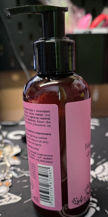 Love Your Body balsamo olejkowy do demakijażu róża damasceńska