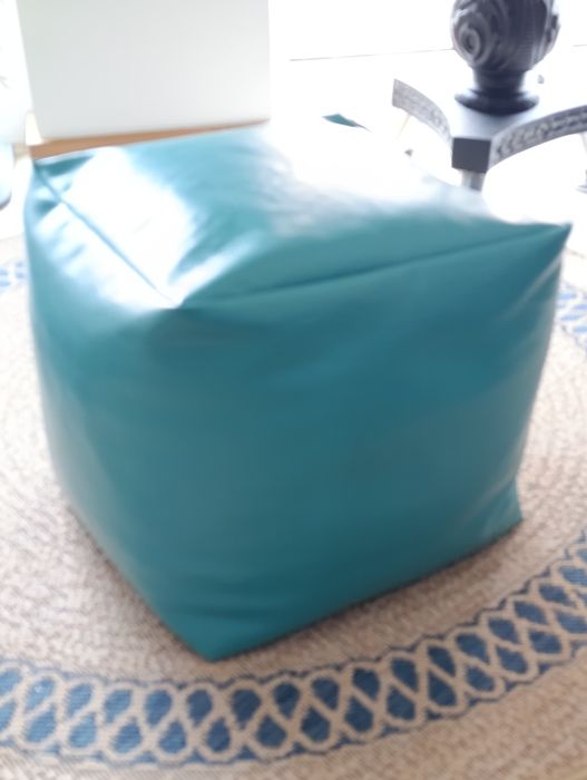 Puff Turquesa Espaço Casa