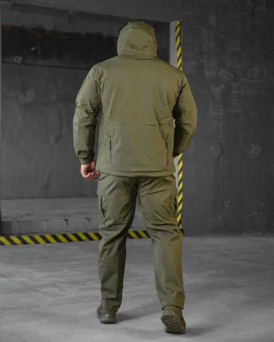 Soft Shell костюм легкий, міцний, теплий вибір для активних чоловіків!