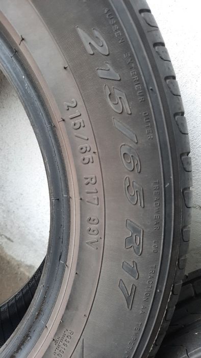 Dwie letnie opony Pirelli