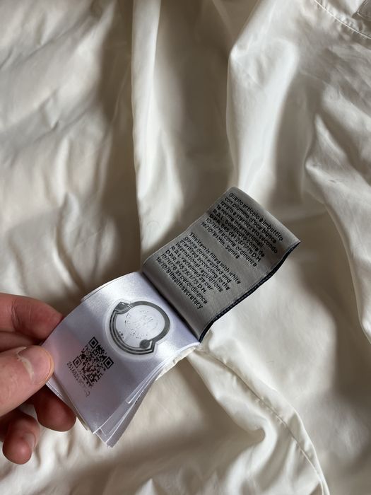 теплий пуховик аляска від Moncler