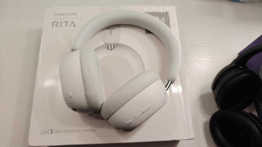 Беспроводные наушники TANCHJIM RITA — отличное состояние.