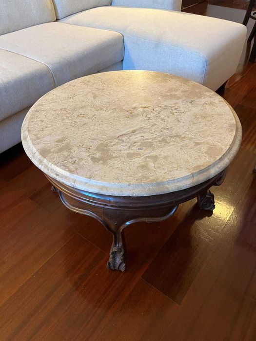 Mesinha de Centro em Mármore e Madeira