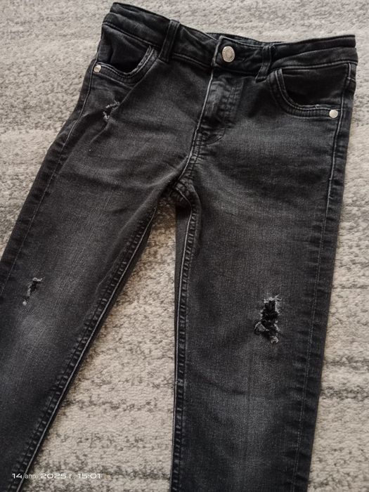 Джинси дитячі в чудовому стані