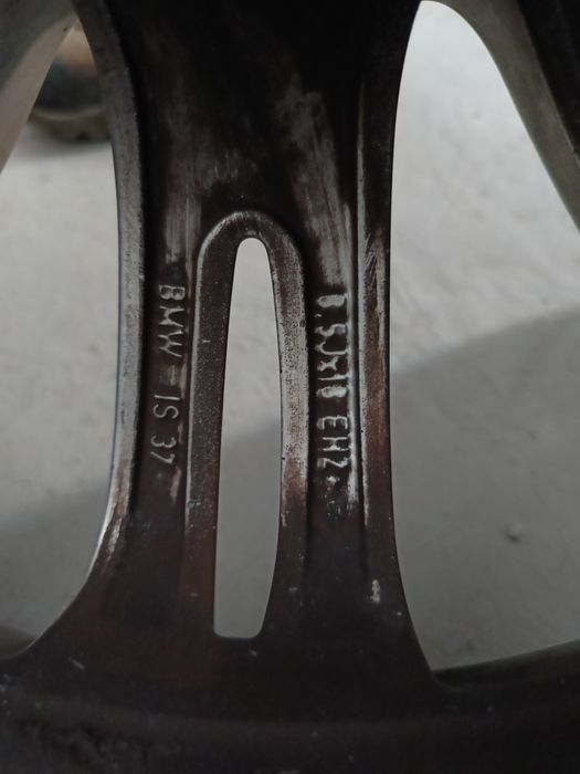 Pneus e Jantes originais BMW 18"