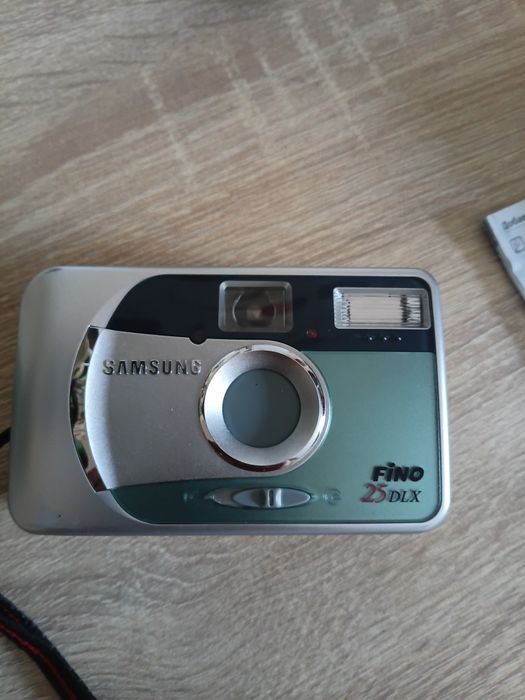 Пленочный фотоаппарат Samsung Fino 25 DLX (в идеале + чехол)