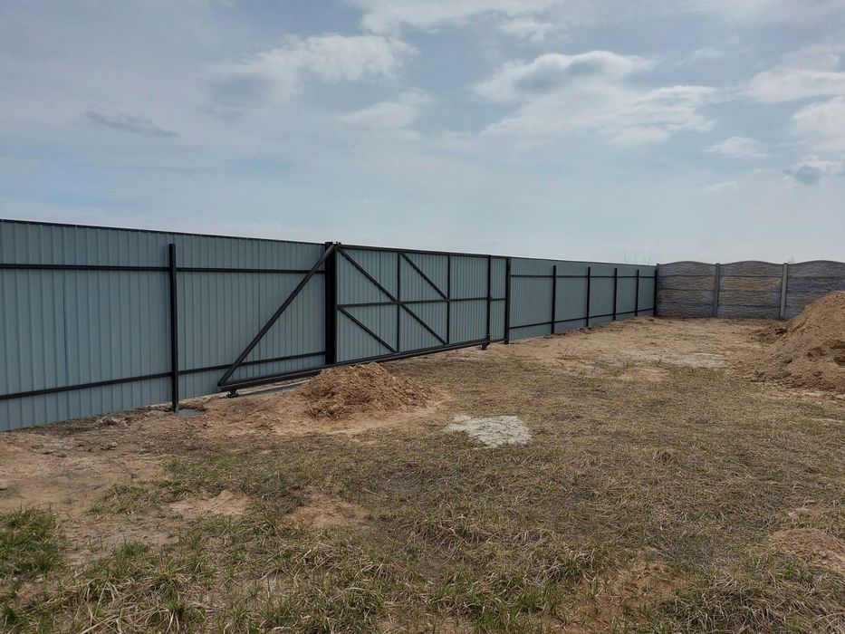 Продам ділянку с.Количівка 10км від Чернігова біля Десни, комунікації.