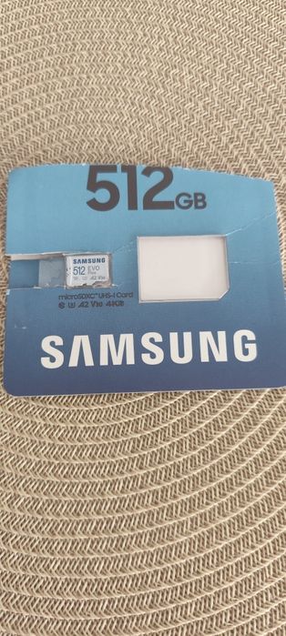 Samsung microSDXC 512GB EVO Plus.