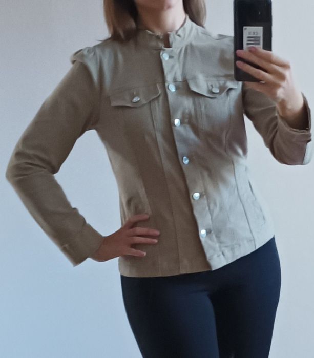 Kurtka szaro-beżowa 38