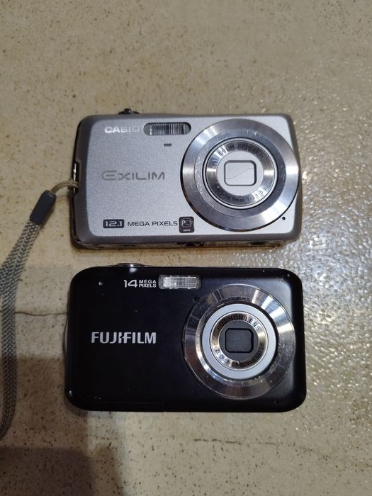 家電 FinePix FUJIFILM (フジフィルム) コンパクトデジタルカメラ FinePix Z1 522万