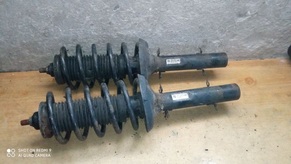 Golf 4 Bora Octavia I  2.0 8V amortyzator McPherson przód KOMPLET