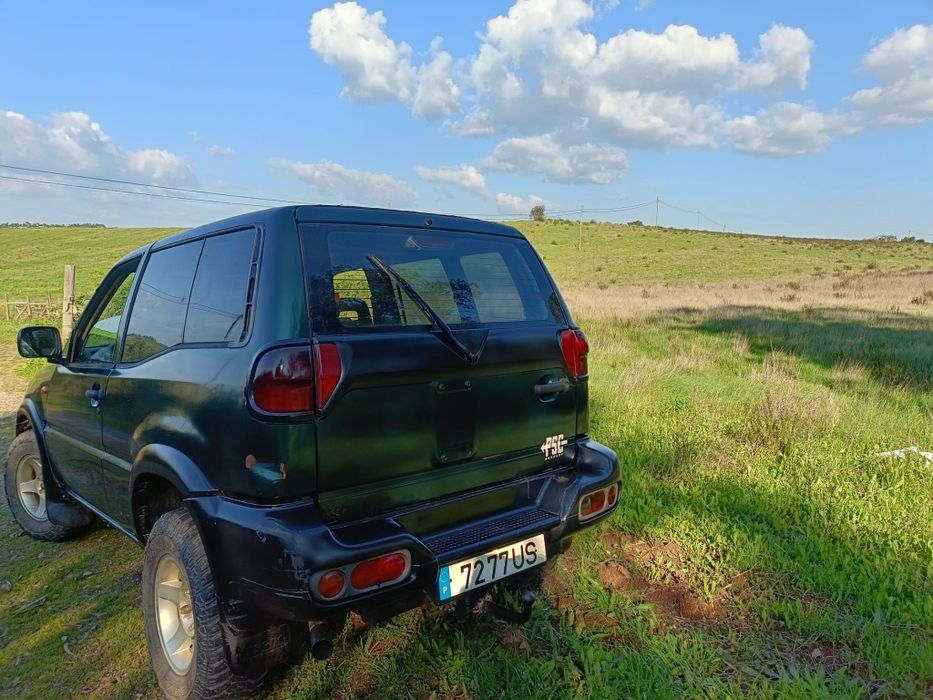Vendo Nissan Terrano 2.7