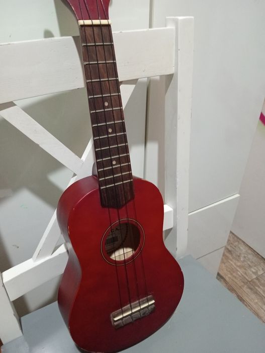 Ukulele em bom estado