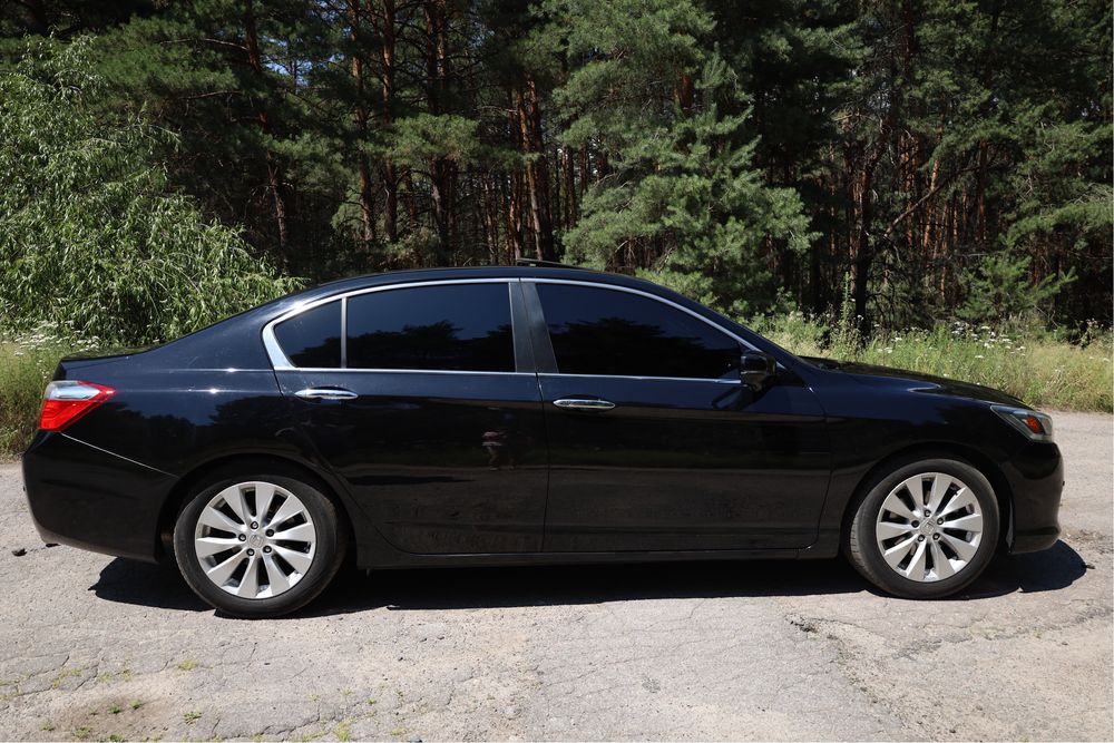 Продам Honda Accord 2014 года, 2.4 газ/бензин