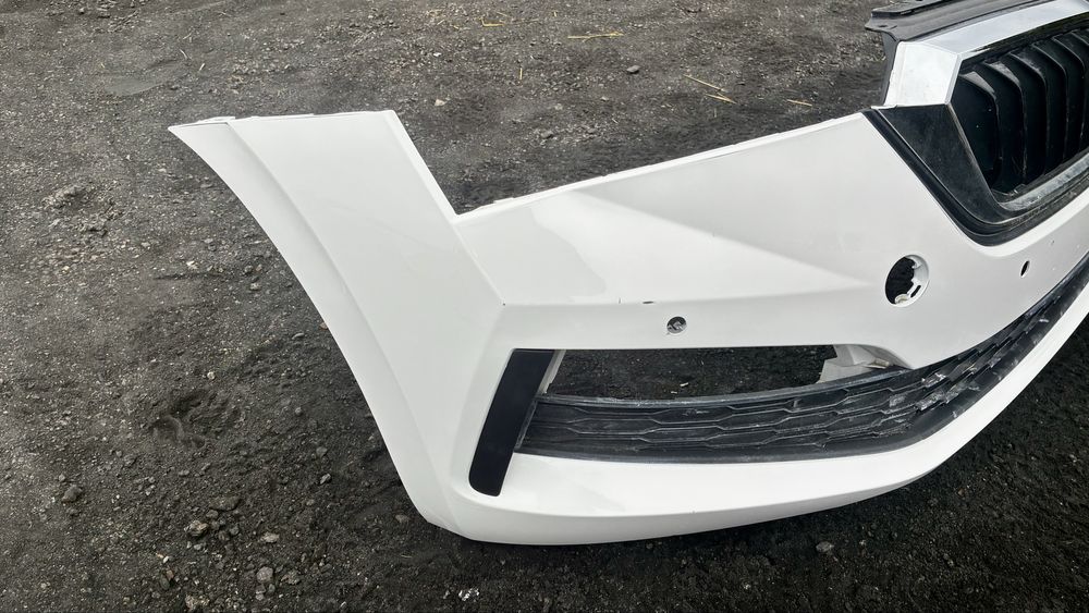 Zderzak przedni LF9E / 9P 4xPDC + radar Skoda Scala 657 18- ORYGINAŁ