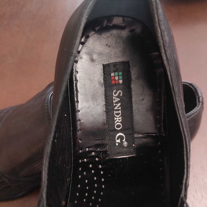 Чоловіче взутя нове