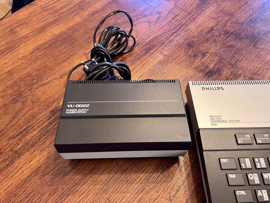 Computador Philips VG-8010 MSX impecavel