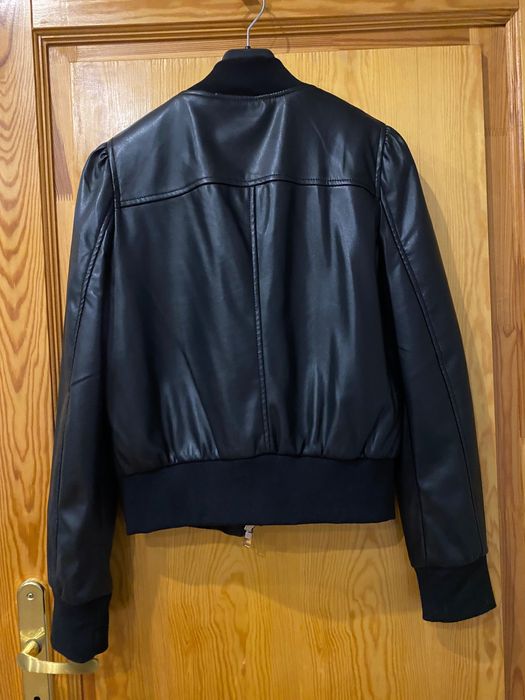 Kurtka skórzana damska czarna typ bomberka