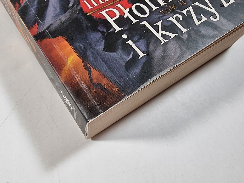 Świat Inkwizytorów Płomień i Krzyż tom 2 / Jacek Piekara