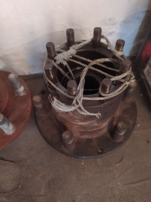 Ступиця задня Газель з підшипниками