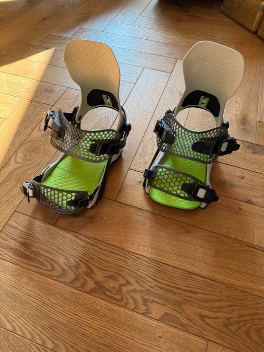 Продам сноуборд боти, кріплення