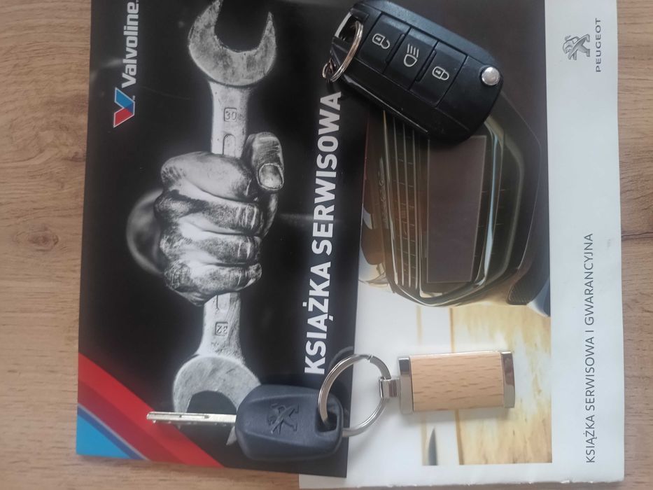 Samochód Peugeot 2008