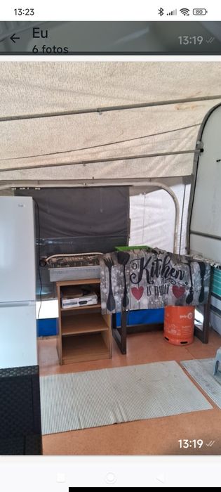 Caravana com avançado,frigorífico,fogão,mesa,cadeiras,etc com documentos