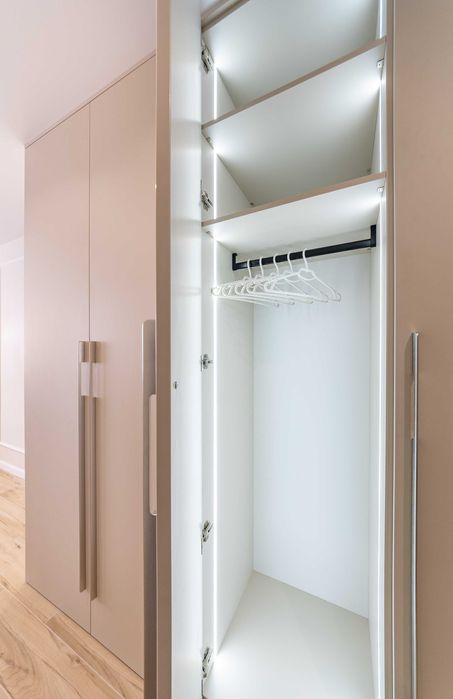 Подобово - люкс апартаменти - Бажана, 17 у будинку з власним Укриттям!