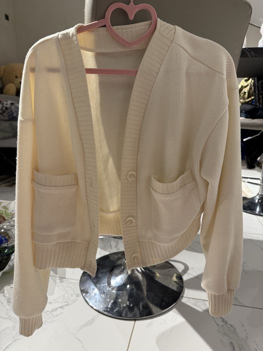 Продам білий кардиган