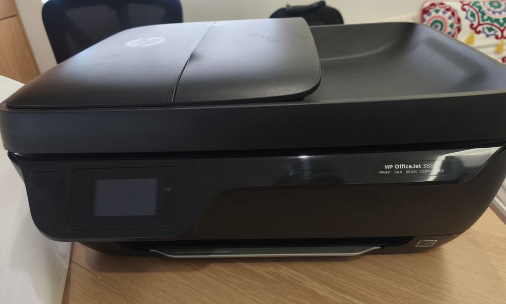 Impressora HP OfficeJet 3830 – Multifunções (Print, Scan, Copy, Fax)