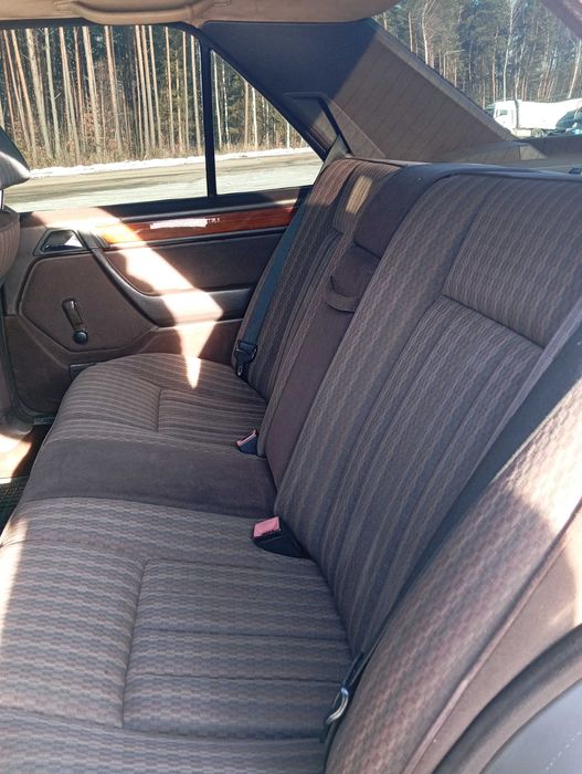 Mercedes-Benz W124 250D 92r.