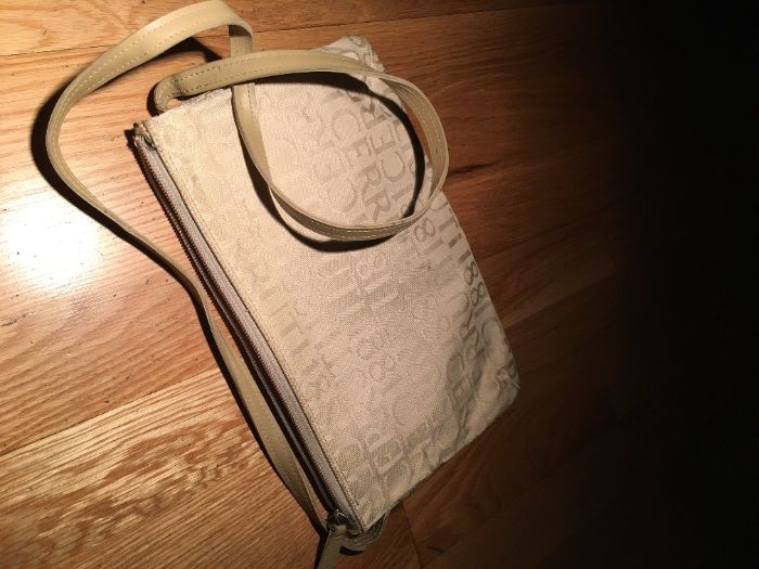 Mala toillete senhora, clutch branca, Cerruti 1881