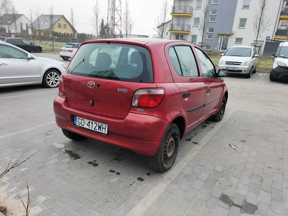 Sprzedam samochód - Toyota Yaris 1,0 Base 2002 Gdańsk Chełm z dzielnicą ...