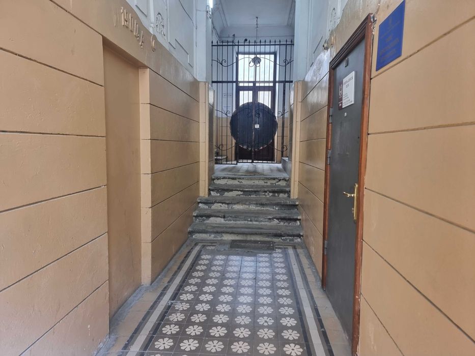 Продаж нежитлове приміщення 60.2 м.кв. вул. Поповича 2 м. Львів