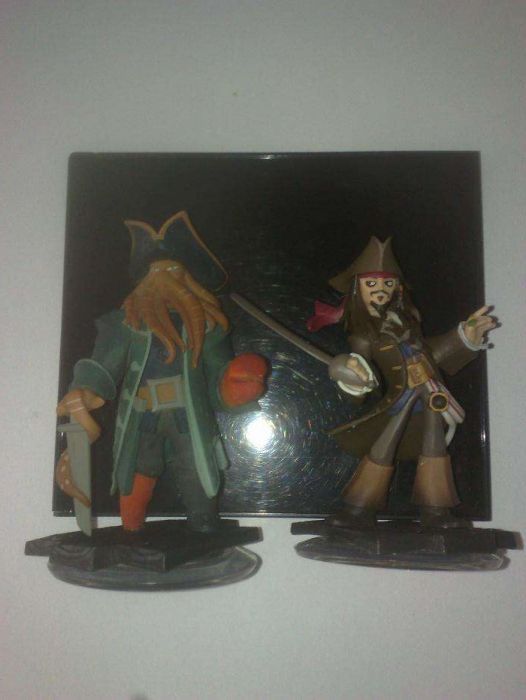 Ps3 ou wii infinity pack total de 12 figuras inclui 4 carros