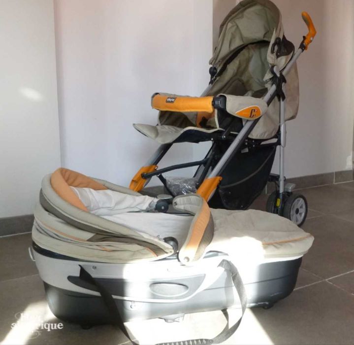 Trio carrinho de bebé da Chicco em excelente estado.