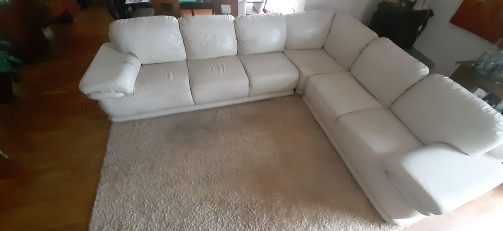 Sofá em pele genuina