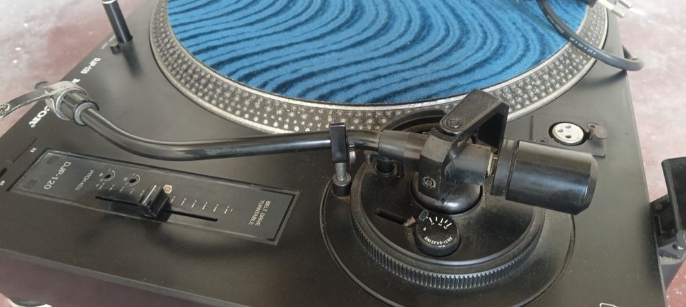 Gira-discos Monacor DJP-120